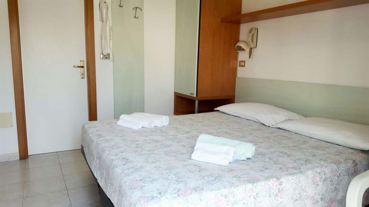 Hotel Villa Cesira Bellaria-Igea Marina Room photo