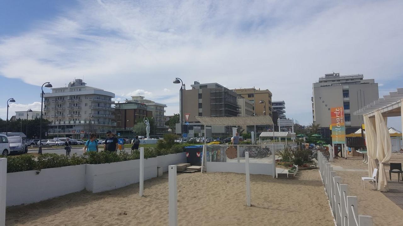Hotel Villa Cesira Bellaria-Igea Marina Exterior photo