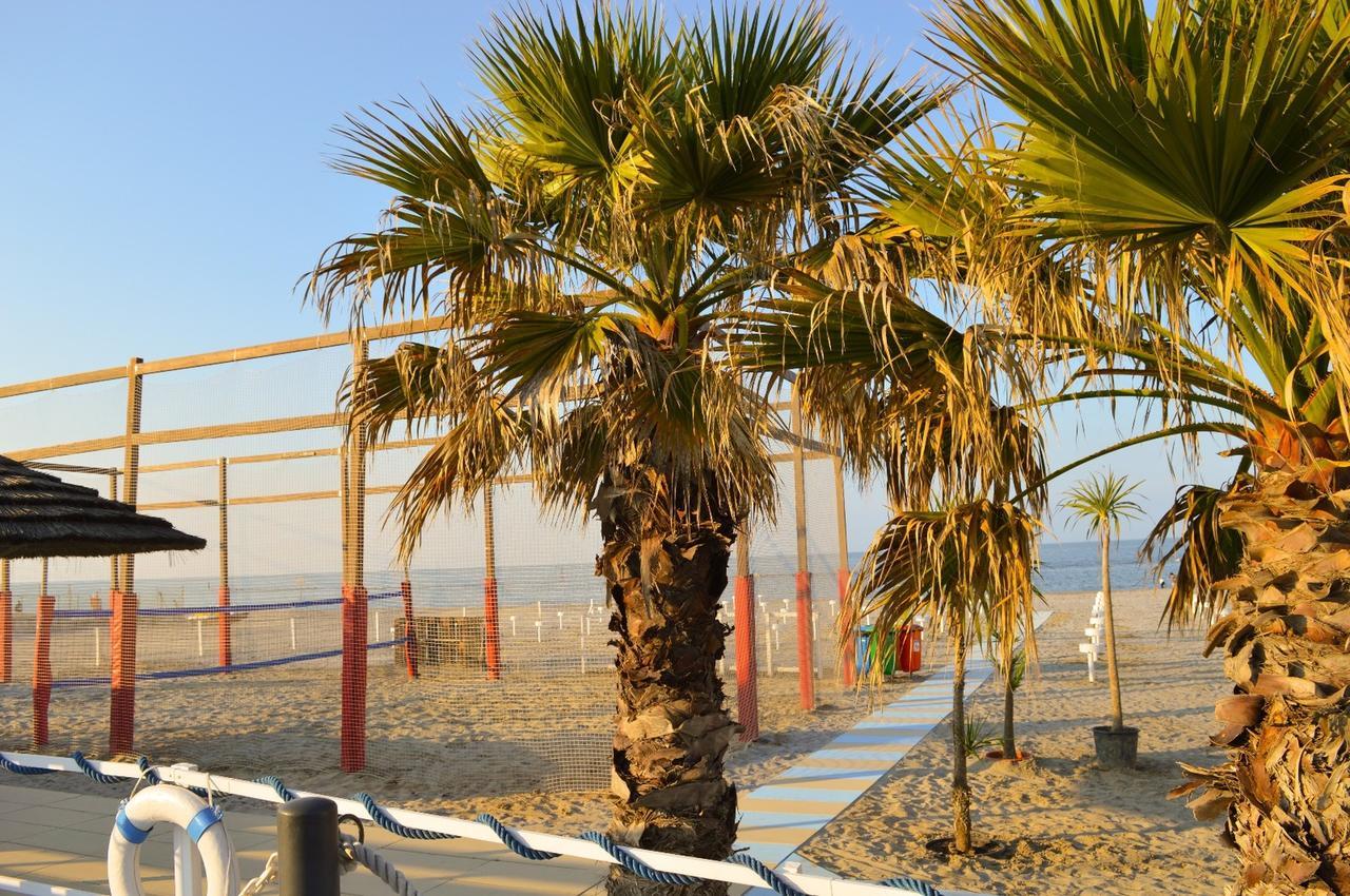 Hotel Villa Cesira Bellaria-Igea Marina Exterior photo